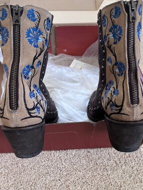 Old Gringo Bistro Red Box Label